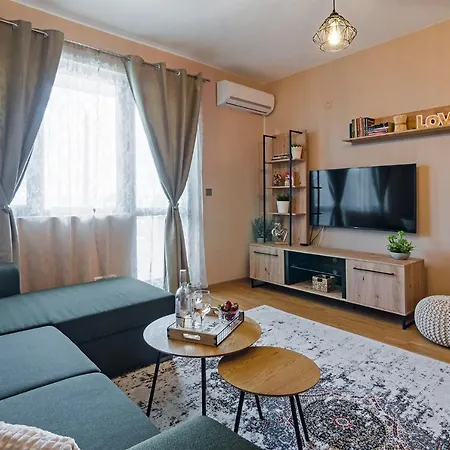 ивайло / Ivaylo Apartamento