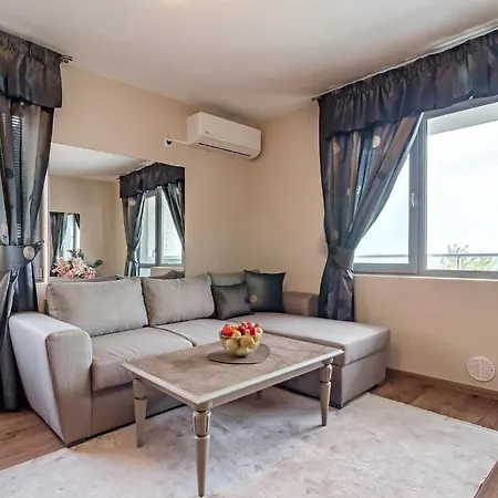ивайло / Ivaylo Apartamento
